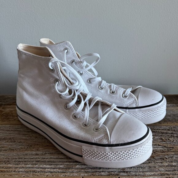 Used-Women's Converse Chuck Taylor All Star High-Top Platform Sneaker-Size 10 - Picture 1 of 6